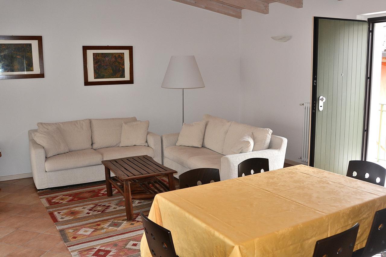 Residenza Alle Torri With Pool Torri Del Benaco Buitenkant foto