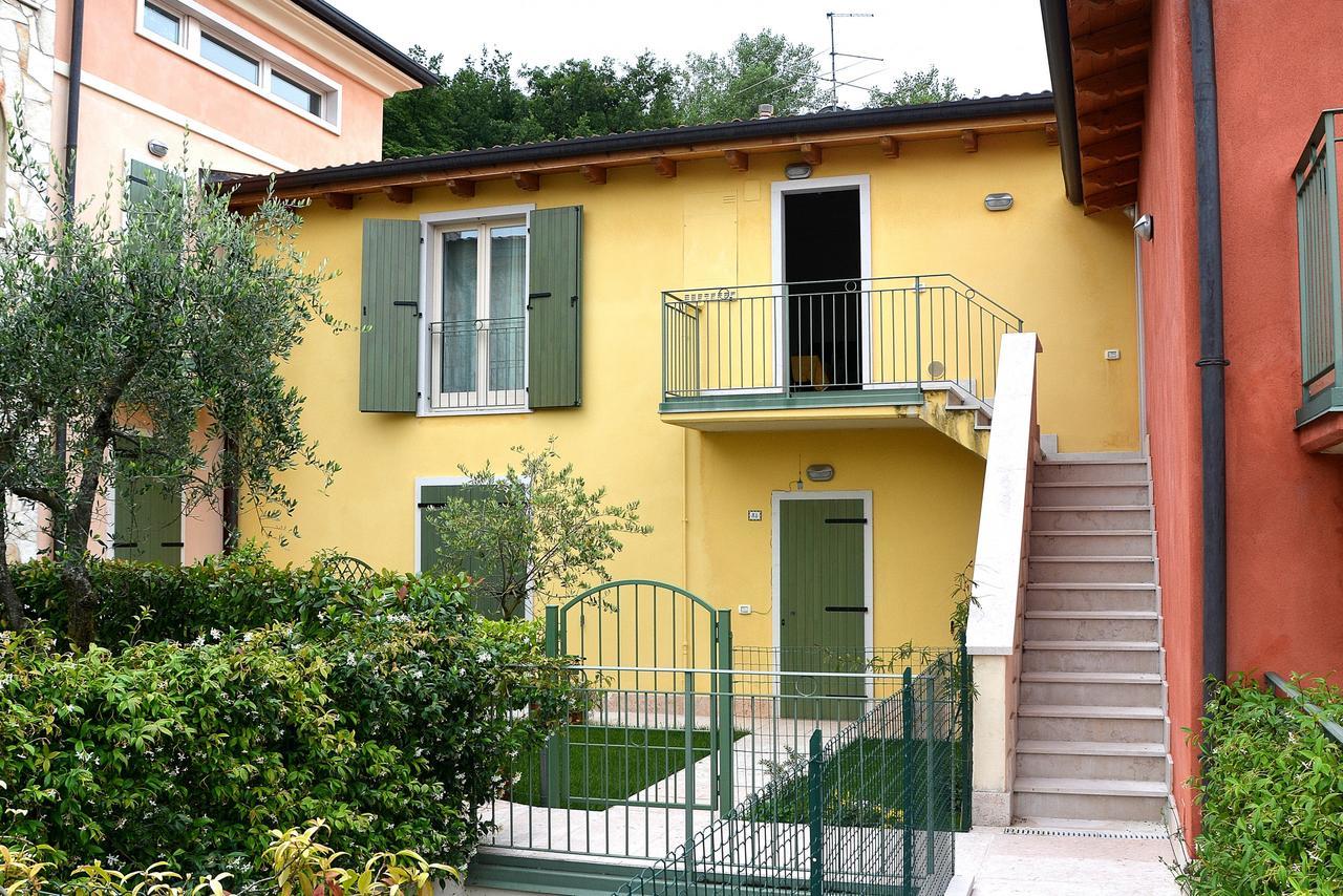 Residenza Alle Torri With Pool Torri Del Benaco Buitenkant foto