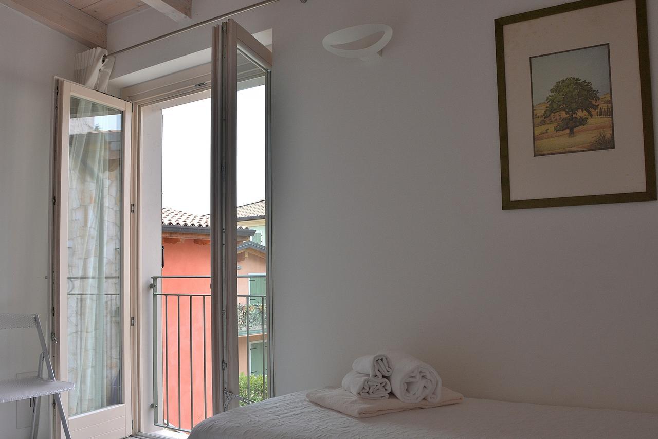 Residenza Alle Torri With Pool Torri Del Benaco Buitenkant foto